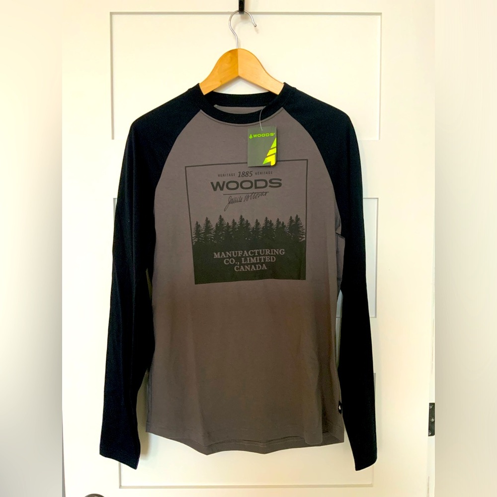 NWT WOODS CANADA Men’s long sleeve shirt Sz S.
